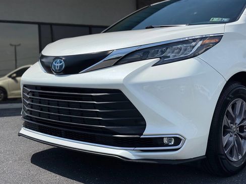 Used 2021 Toyota Sienna XLE AWD/4WD image 54