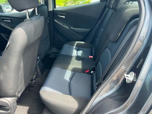 Used 2018 Toyota Yaris iA FWD image 5