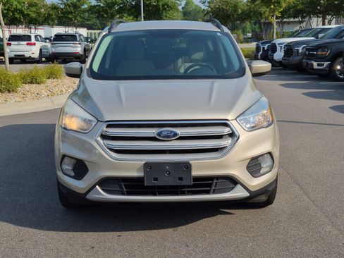 Used 2018 Ford Escape SE AWD/4WD image 8