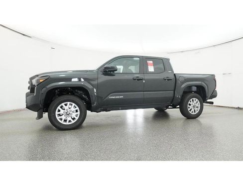 New 2025 Toyota Tacoma SR5 image 18