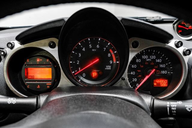 Used 2016 Nissan 370Z Touring Sport RWD image 28