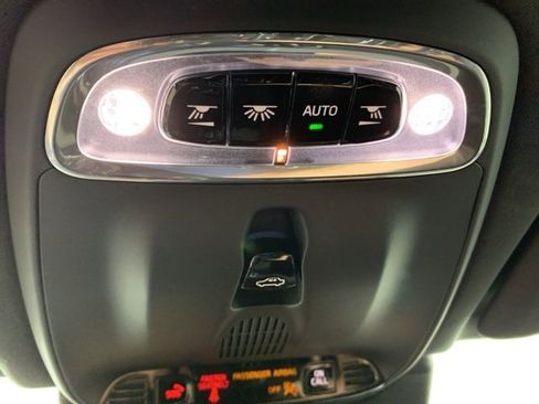 Used 2019 Volvo XC60 T5 Inscription w/ Protection Package Premier image 15