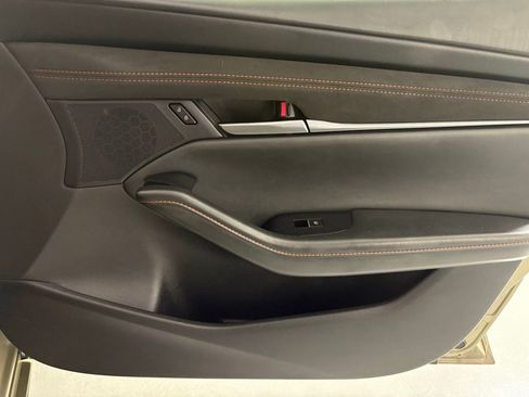 Used 2024 MAZDA MAZDA3 s image 43