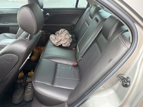 Used 2008 Mercury Milan Premier FWD image 9