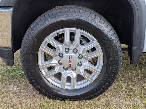 Used 2022 GMC Sierra 2500 SLE w/ SLE Value Package; image 10