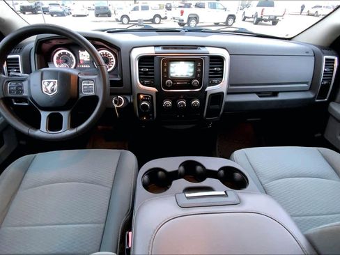 Used 2018 RAM 1500 Classic SLT image 13