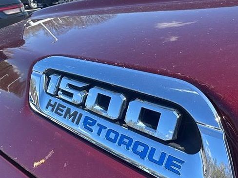 Used 2022 RAM 1500 Big Horn AWD/4WD image 18