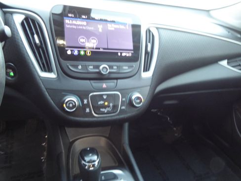 Used 2019 Chevrolet Malibu LS w/ LPO, Convenience Package 1 image 24