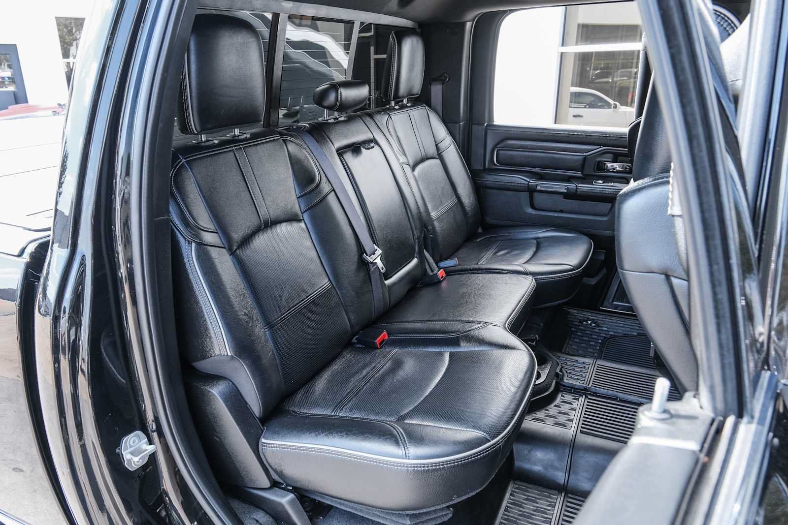 Used 2022 RAM 2500 Limited AWD/4WD image 33