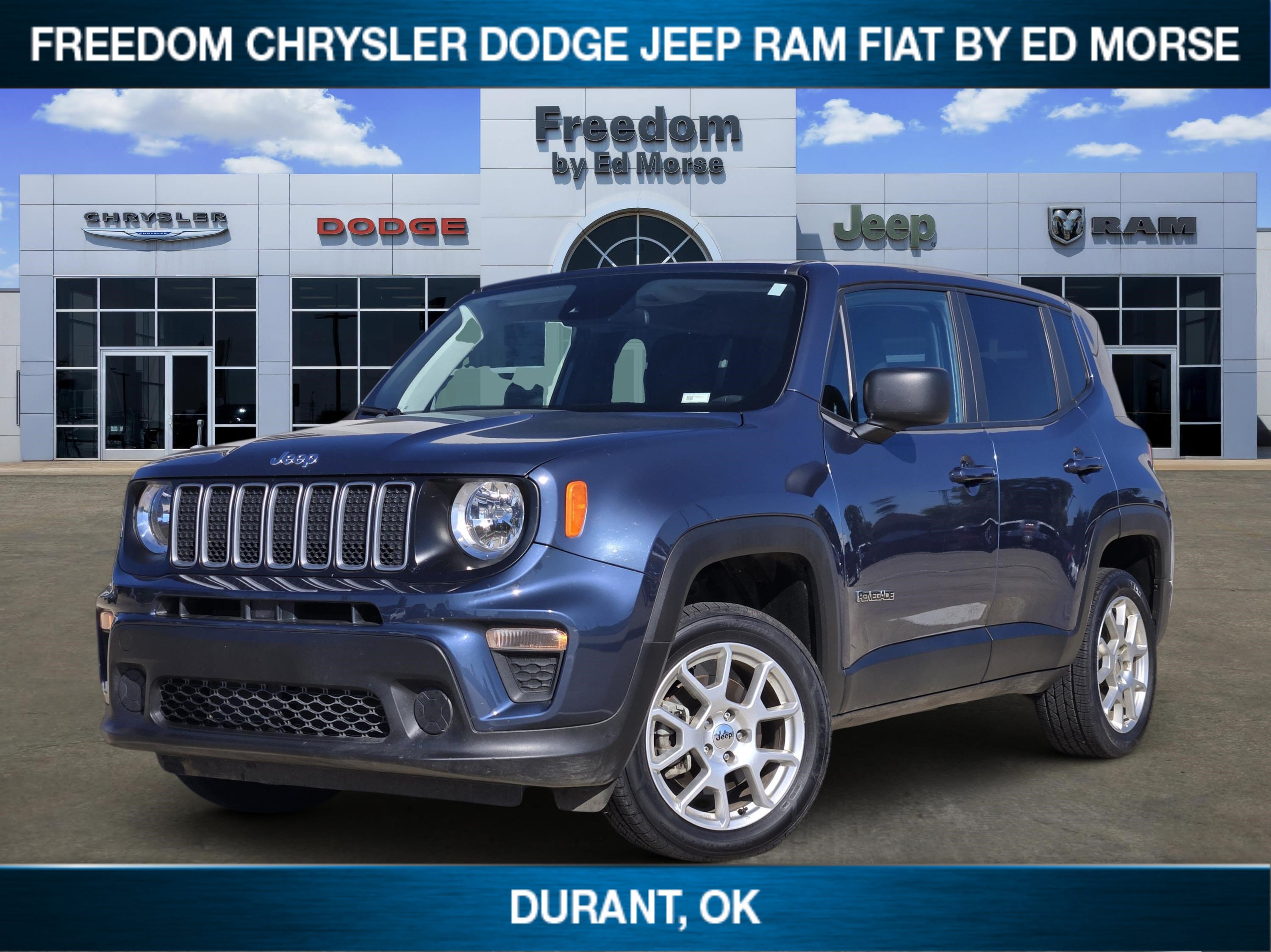 Used 2023 Jeep Renegade Latitude AWD/4WD image 1