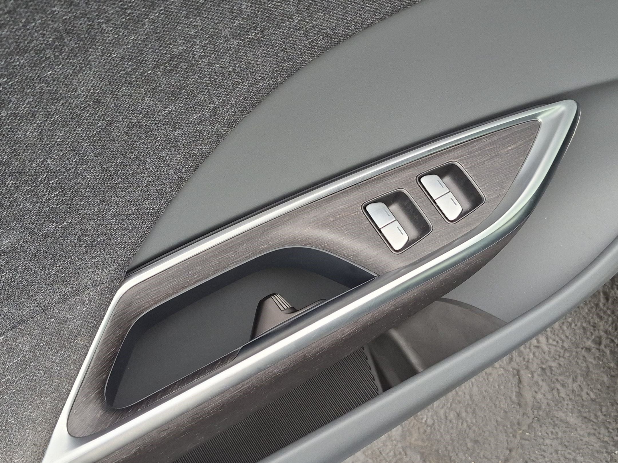 Used 2024 Lucid Air Touring AWD/4WD image 15