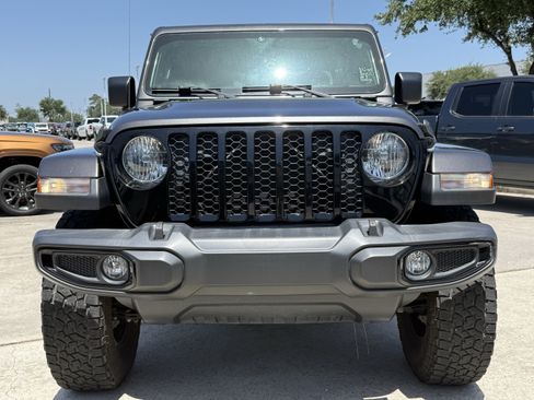 Used 2022 Jeep Gladiator Sport AWD/4WD image 11