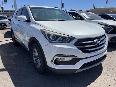 Used 2017 Hyundai Santa Fe Sport FWD image 2