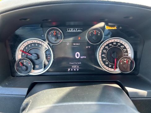 Used 2017 RAM 1500 Laramie image 17