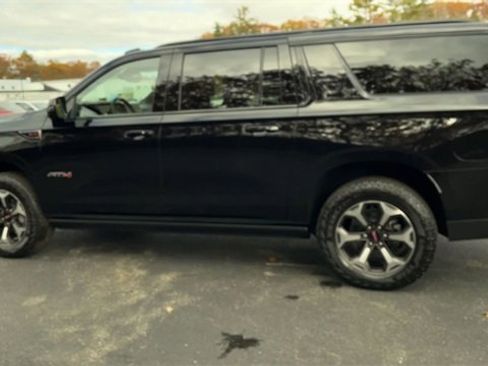 New 2026 GMC Yukon XL AT4 Ultimate w/ LPO, Illumination Package image 6