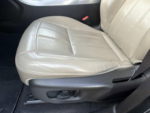 Used 2020 Land Rover Range Rover Sport HSE image 17