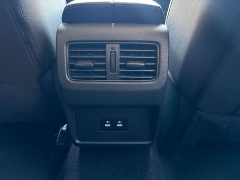 Used 2025 Nissan Rogue SV FWD image 20