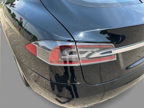 Used 2019 Tesla Model S Standard Range AWD/4WD image 26