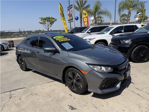 Used 2019 Honda Civic EX image 8