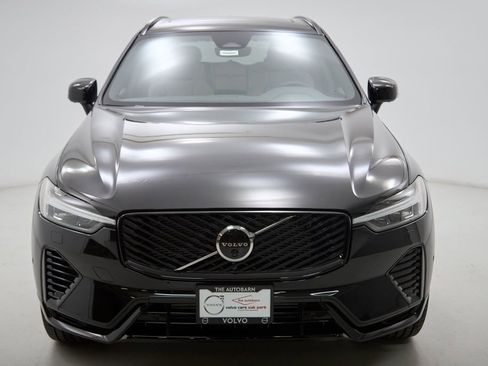 New 2026 Volvo XC60 T8 Plus w/ Protection Package Premier AWD/4WD image 5