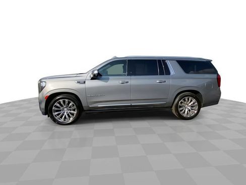Used 2023 GMC Yukon XL Denali w/ Denali Reserve Package AWD/4WD image 7