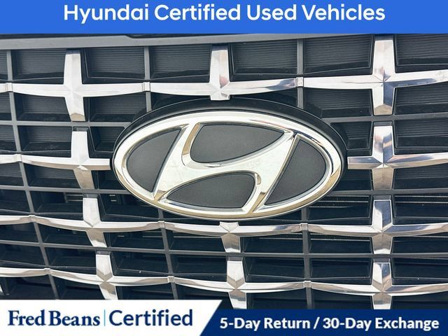 Used 2023 Hyundai Venue Limited FWD image 29