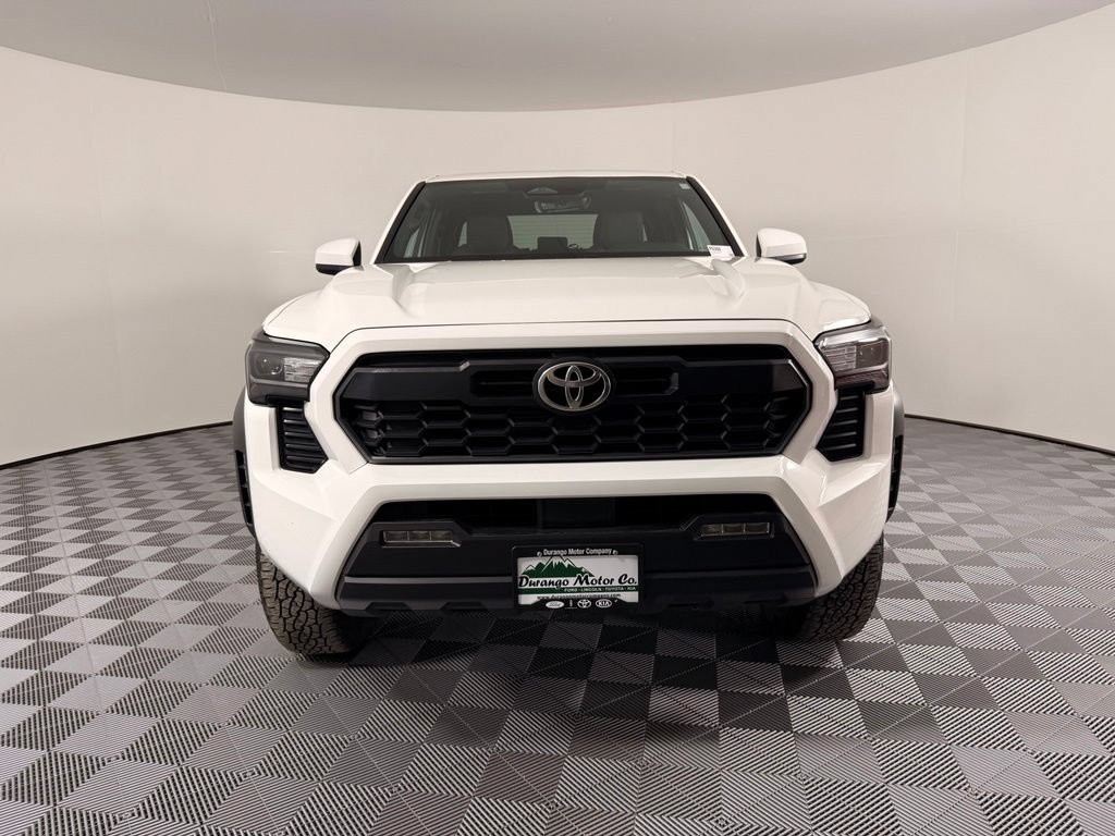 Certified 2025 Toyota Tacoma TRD Off-Road AWD/4WD image 3
