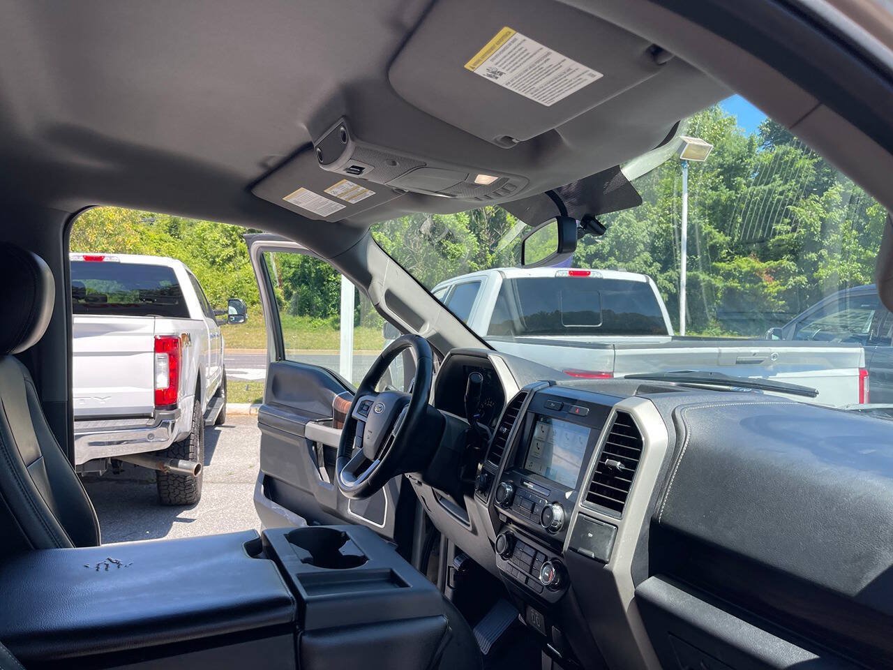 Used 2017 Ford F150 Lariat AWD/4WD image 33