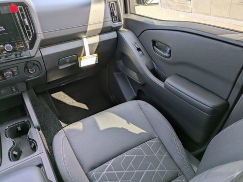 New 2026 Nissan Frontier SV w/ SV Convenience Package AWD/4WD image 17