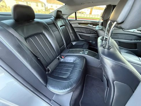 Used 2012 Mercedes-Benz CLS 550 4MATIC image 16