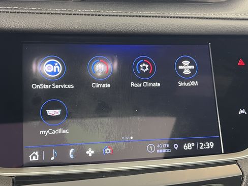 Certified 2025 Cadillac XT6 Luxury AWD/4WD image 22