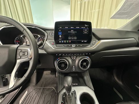 Used 2024 Chevrolet Blazer LT w/ Sound & Technology Package AWD/4WD image 23