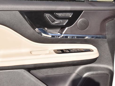 New 2026 Lincoln Corsair Reserve w/ Jet Appearance Package image 35