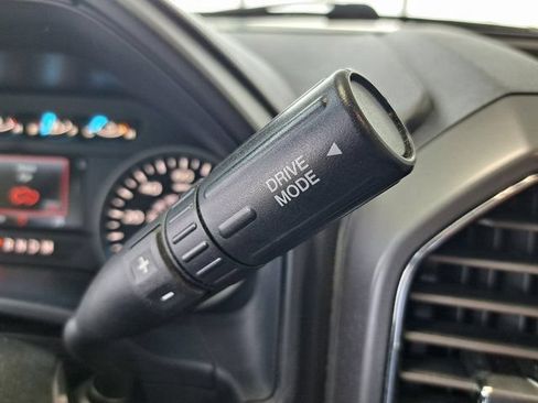 Used 2019 Ford F150 XLT w/ Equipment Group 302A Luxury AWD/4WD image 13