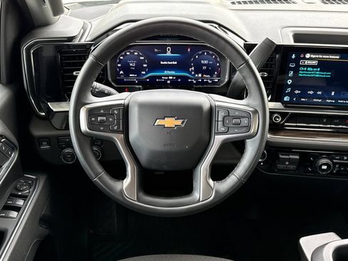 Used 2025 Chevrolet Silverado 2500 LT w/ Convenience Package AWD/4WD image 22