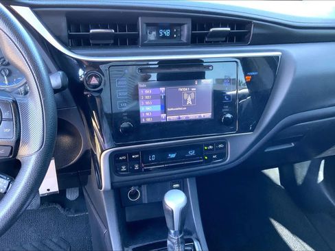 Used 2019 Toyota Corolla LE FWD image 33