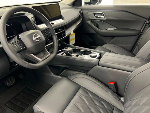 New 2026 Nissan Rogue Platinum AWD/4WD image 15