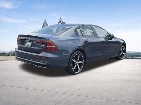 Used 2024 Volvo S60 B5 Core AWD/4WD image 25