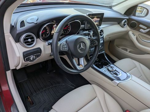 Used 2018 Mercedes-Benz GLC 300 4MATIC image 14
