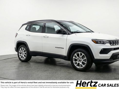 Used 2025 Jeep Compass Limited AWD/4WD image 1