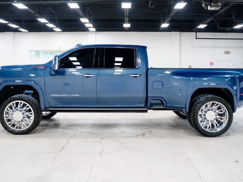 Used 2026 GMC Sierra 3500 Denali w/ Denali Reserve Package AWD/4WD image 13