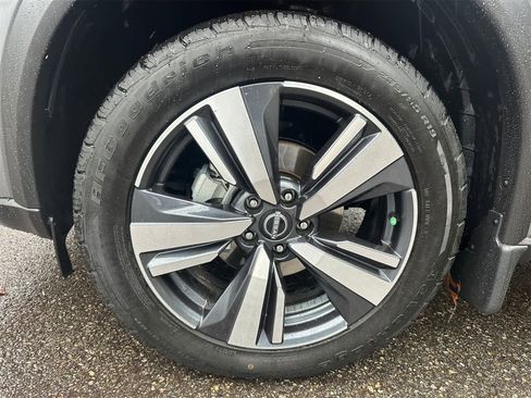 Used 2022 Nissan Rogue SL image 8