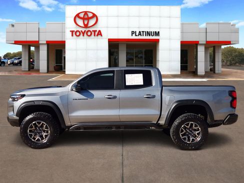 Used 2025 Chevrolet Colorado ZR2 w/ Technology Package image 3