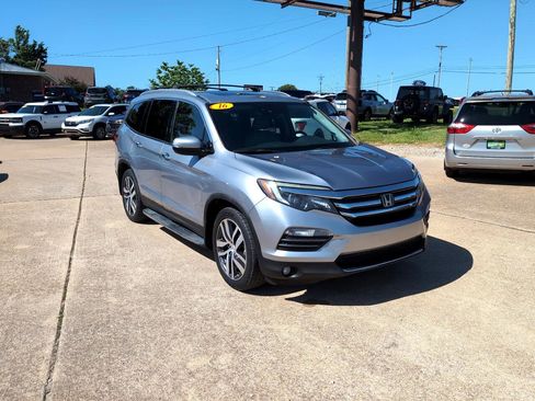 Used 2016 Honda Pilot Elite image 3