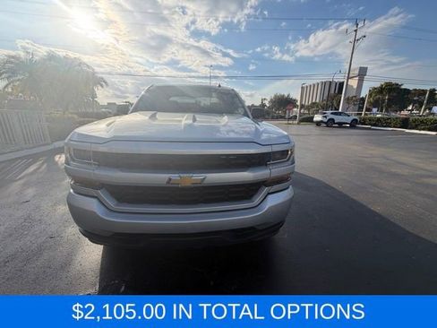 Used 2018 Chevrolet Silverado 1500 Custom w/ Custom Convenience Package image 2