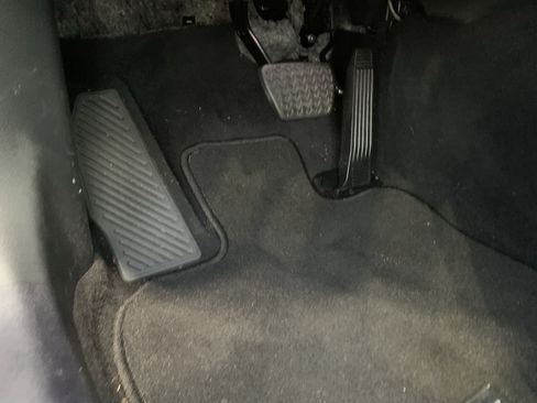 Used 2025 Lexus ES 300h w/ Luxury Package image 17