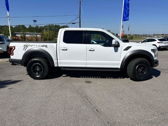 Used 2018 Ford F150 Raptor w/ Equipment Group 802A Luxury AWD/4WD image 2