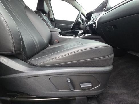Used 2023 Kia Sorento SX image 18