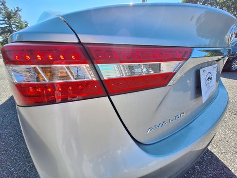 Used 2015 Toyota Avalon XLE Touring image 12