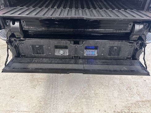 Certified 2021 GMC Sierra 1500 AT4 w/ AT4 Premium Package AWD/4WD image 29